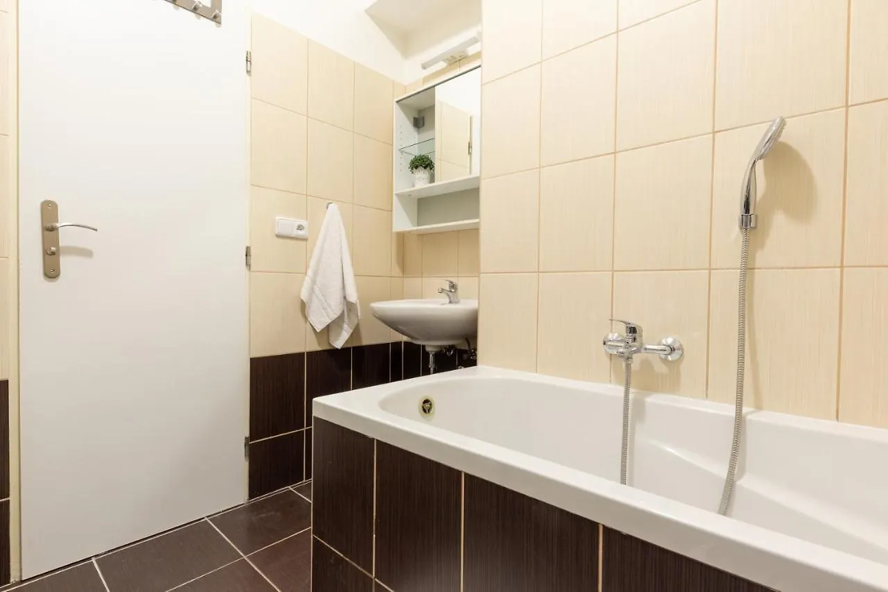 Apartment Slavikova Residence Prag